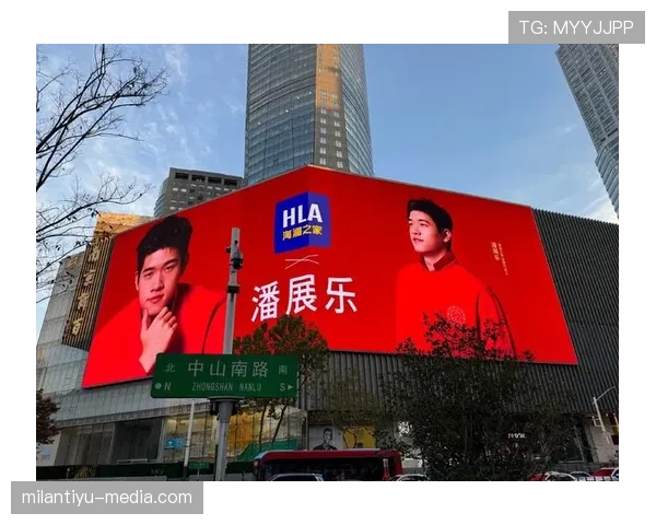 潘展乐家的冰箱里只放蛋白粉和冰块
